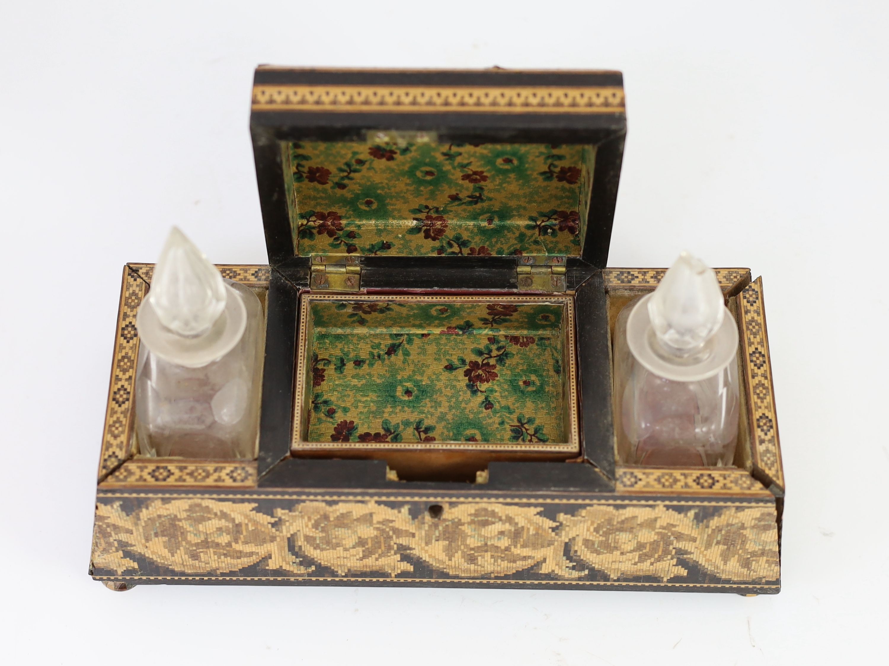 A 19th century rosewood and Tunbridgeware dressing table stand, 22cm wide (a.f.)